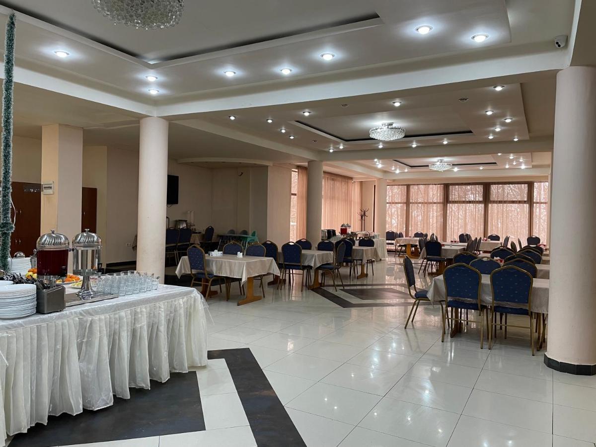 Ripa Hotel Tsachkadzor Buitenkant foto