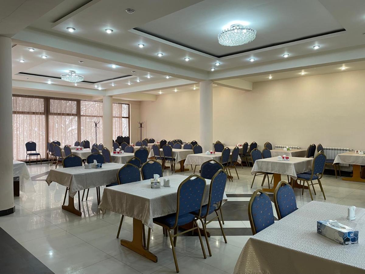 Ripa Hotel Tsachkadzor Buitenkant foto